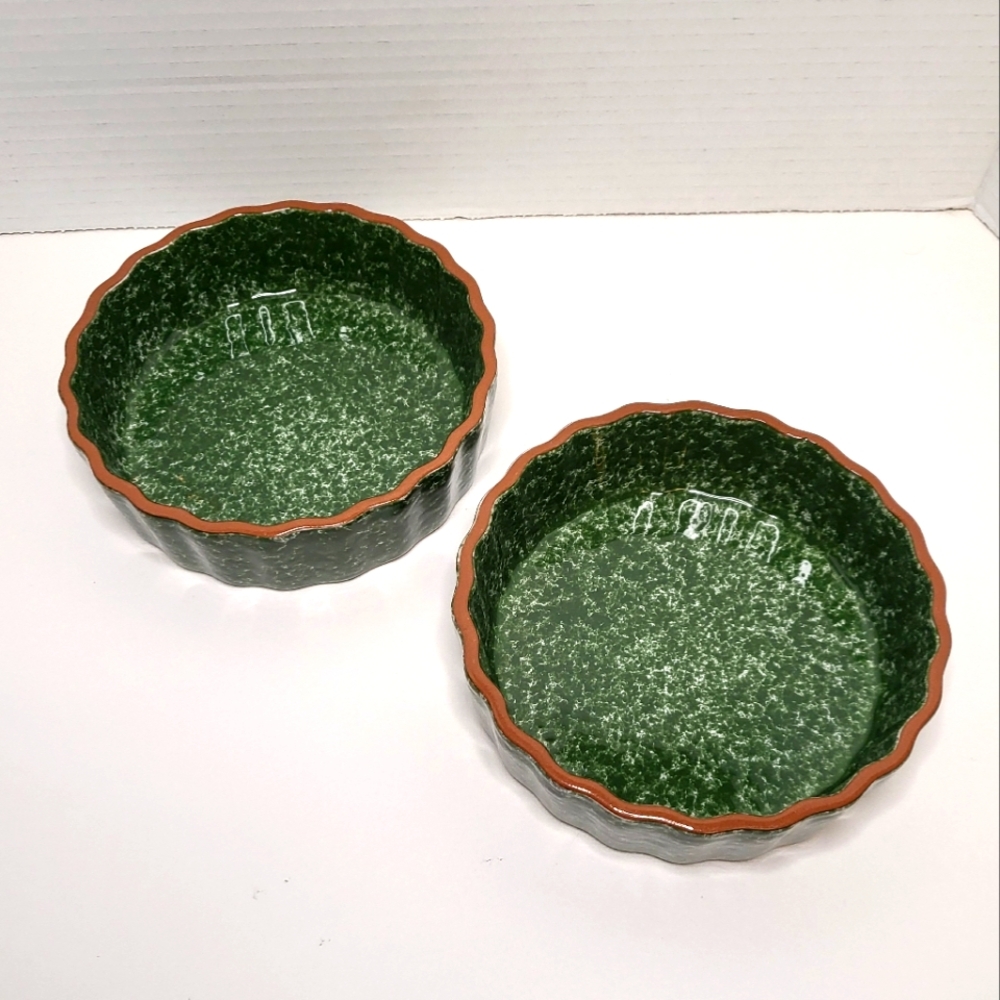 Two Quiche Dishes Green Spongeware Vintage Home Essentials and Beyond 6" x 1.75"